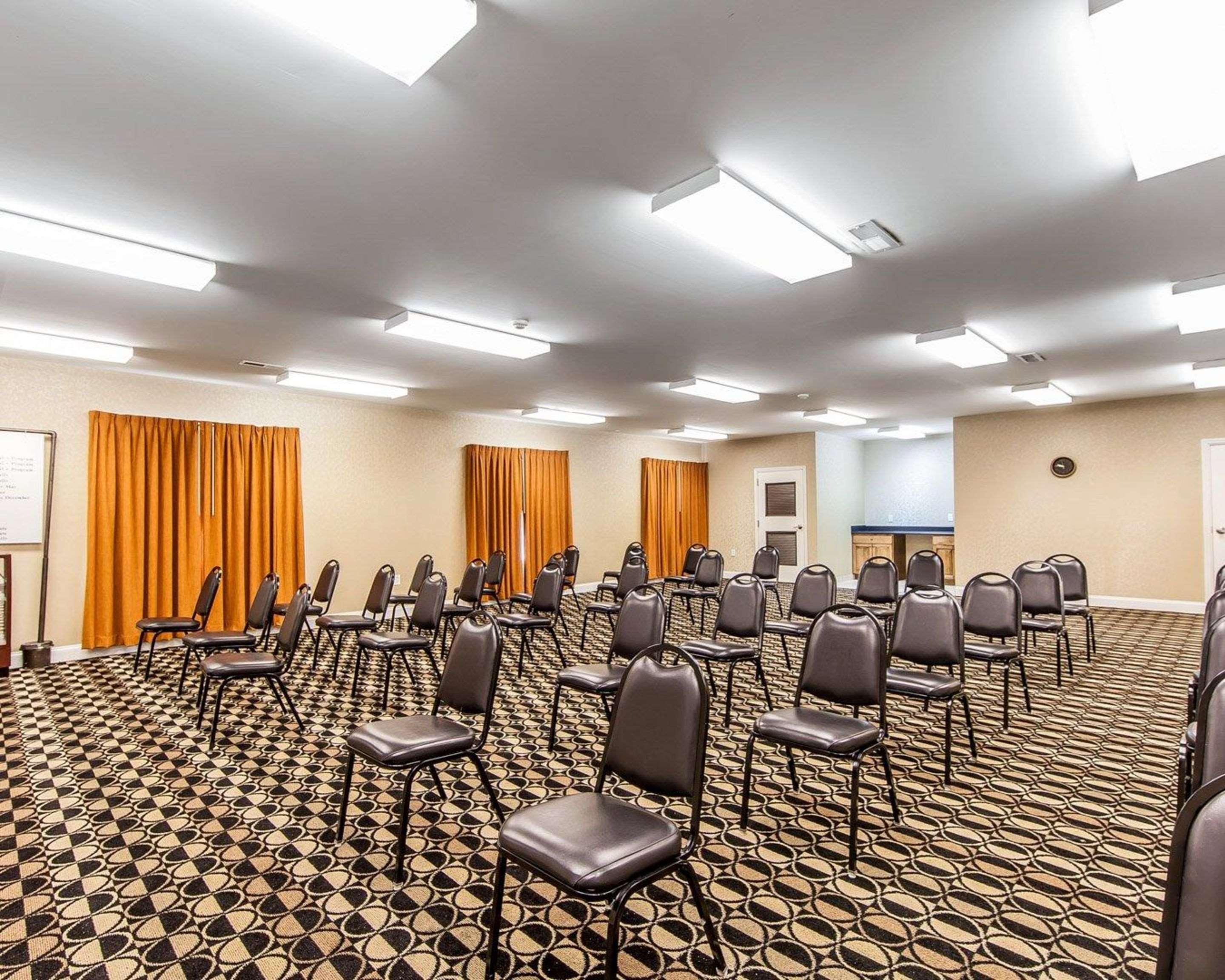 Quality Inn & Suites Bremen Екстер'єр фото