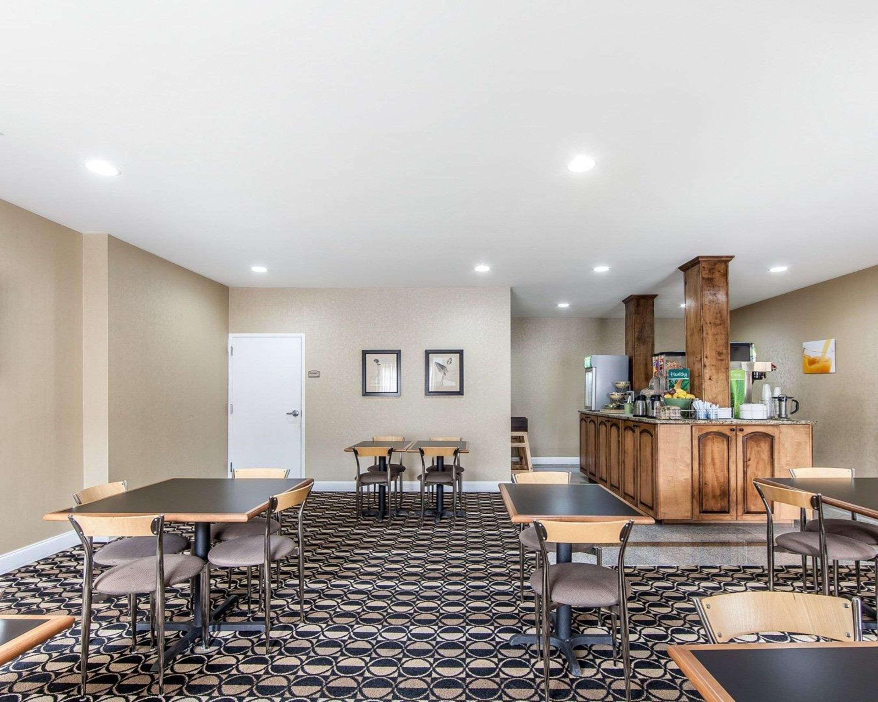 Quality Inn & Suites Bremen Екстер'єр фото