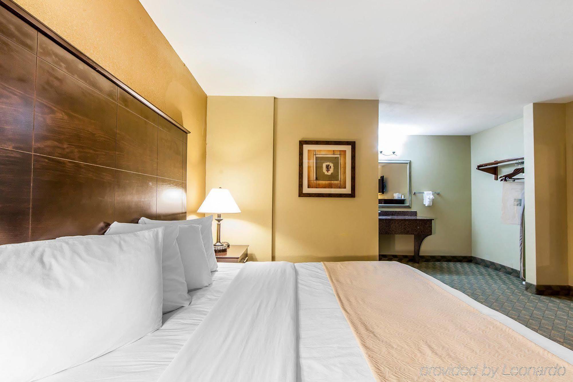 Quality Inn & Suites Bremen Екстер'єр фото