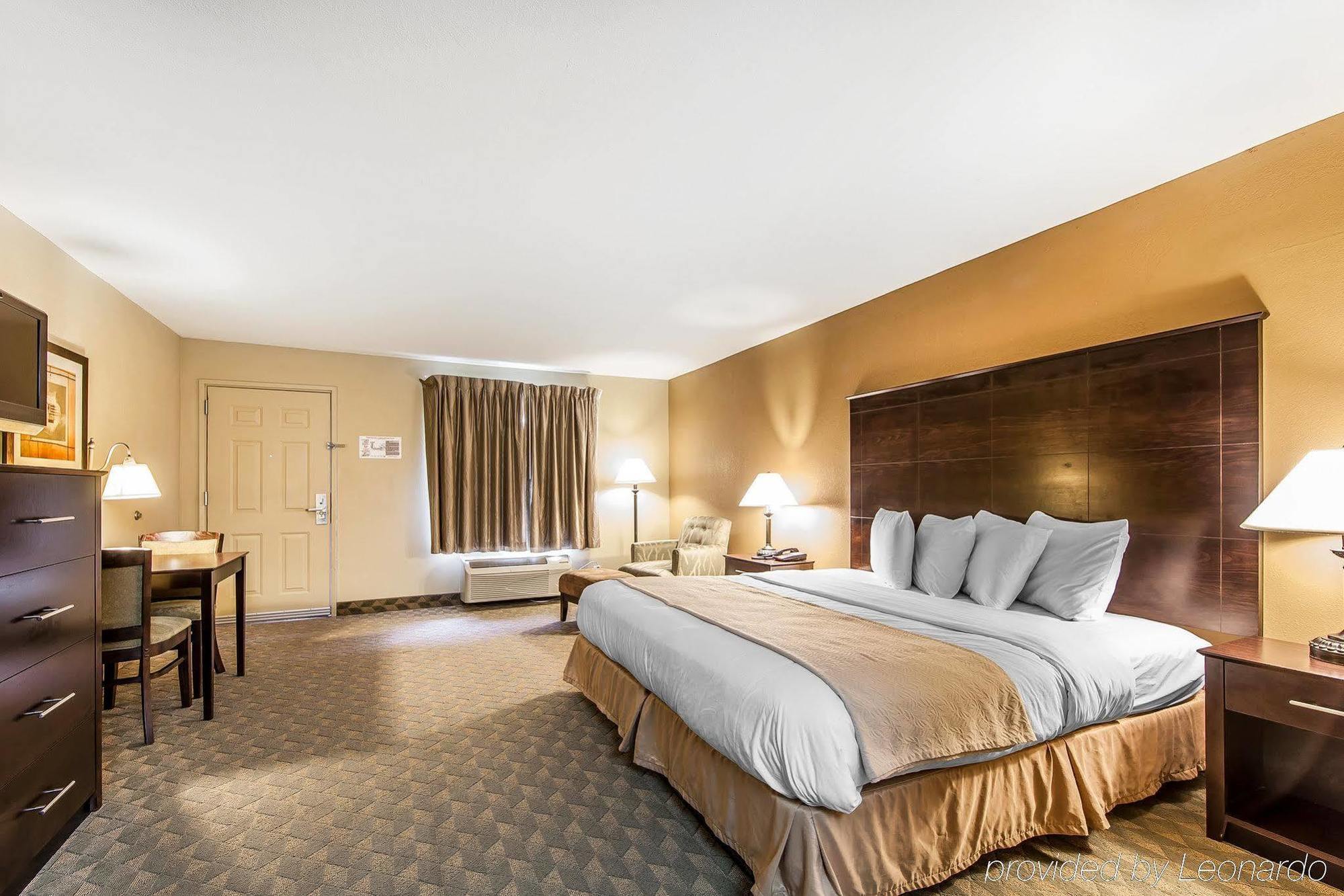 Quality Inn & Suites Bremen Екстер'єр фото
